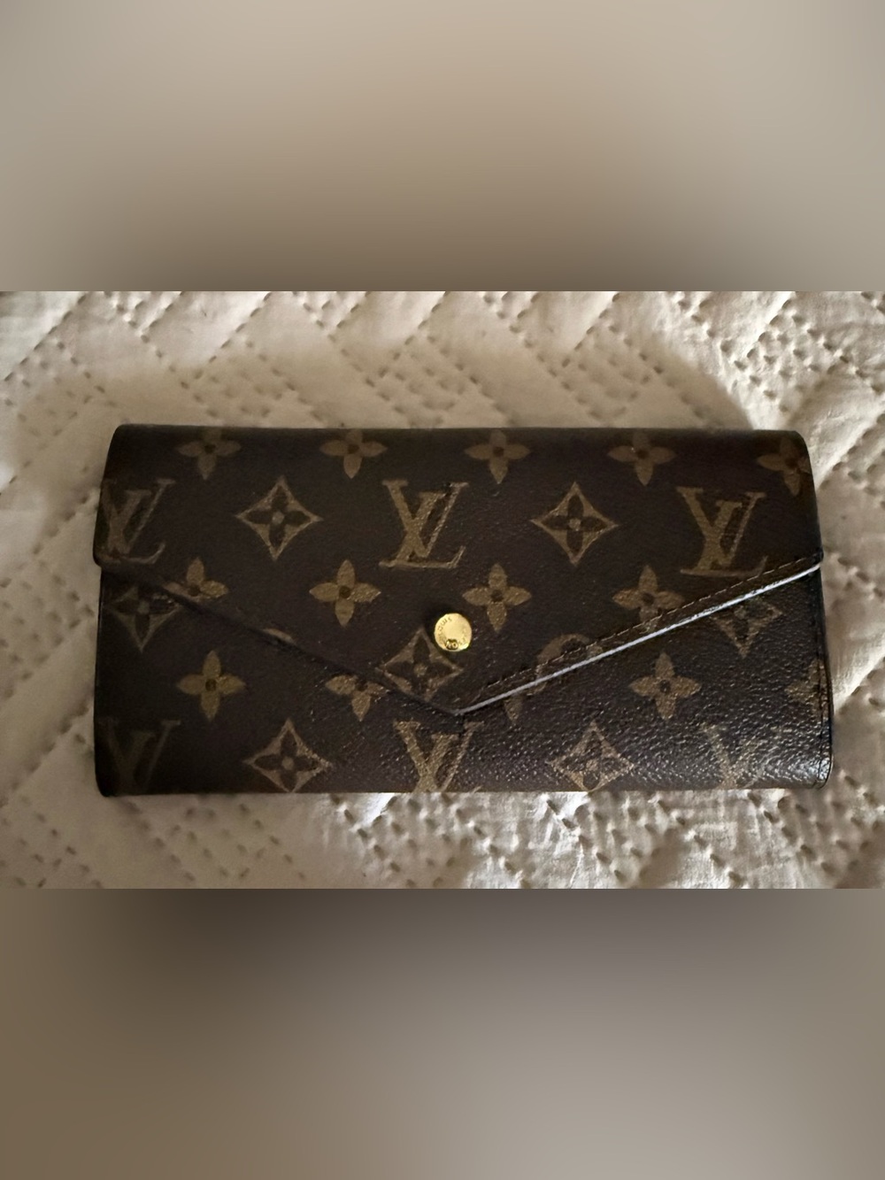 Portefeuille Sarah Long Wallet, Monogram Canvas